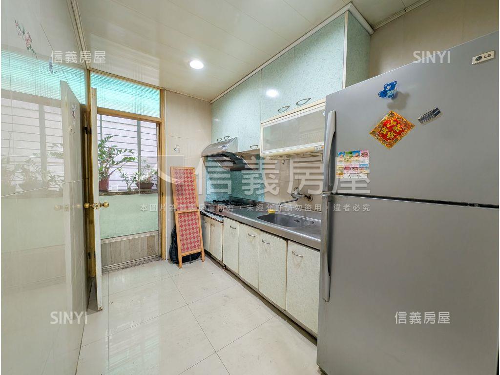 稀有連城公寓３樓房屋室內格局與周邊環境