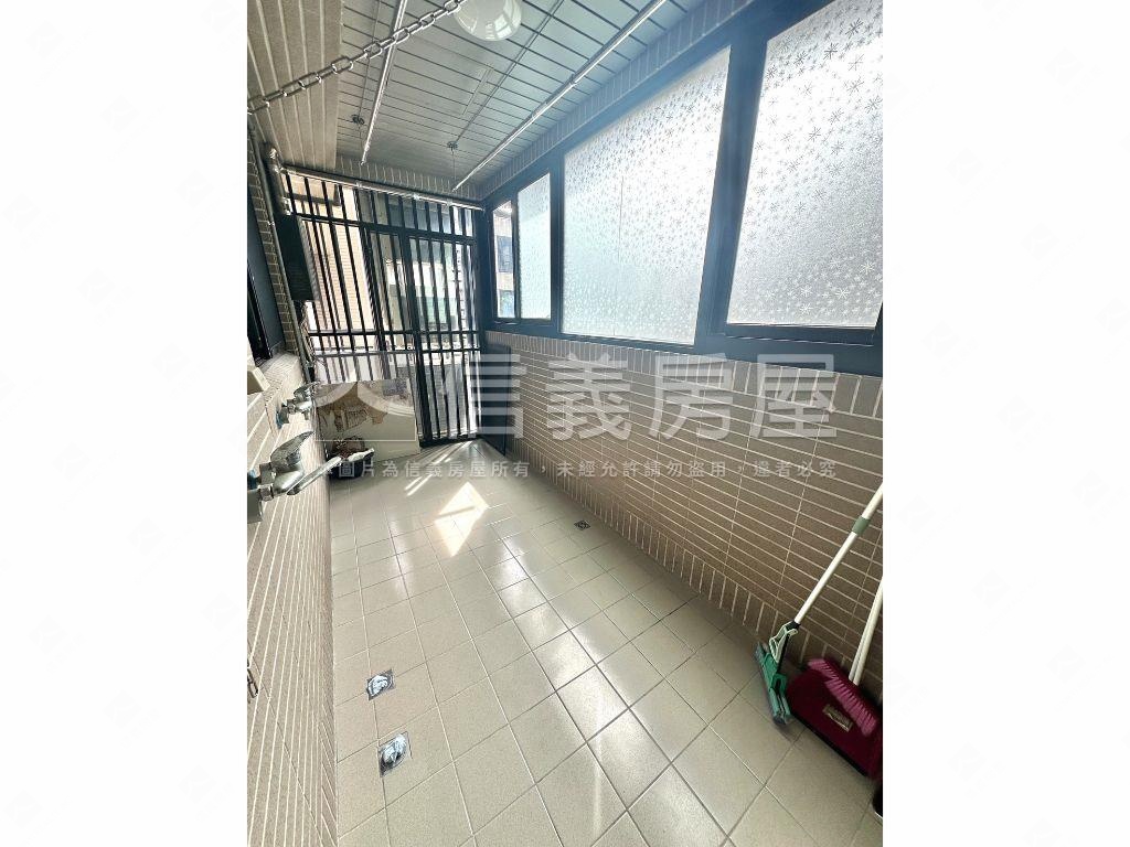 天光雲影未來之光稀有空間房屋室內格局與周邊環境