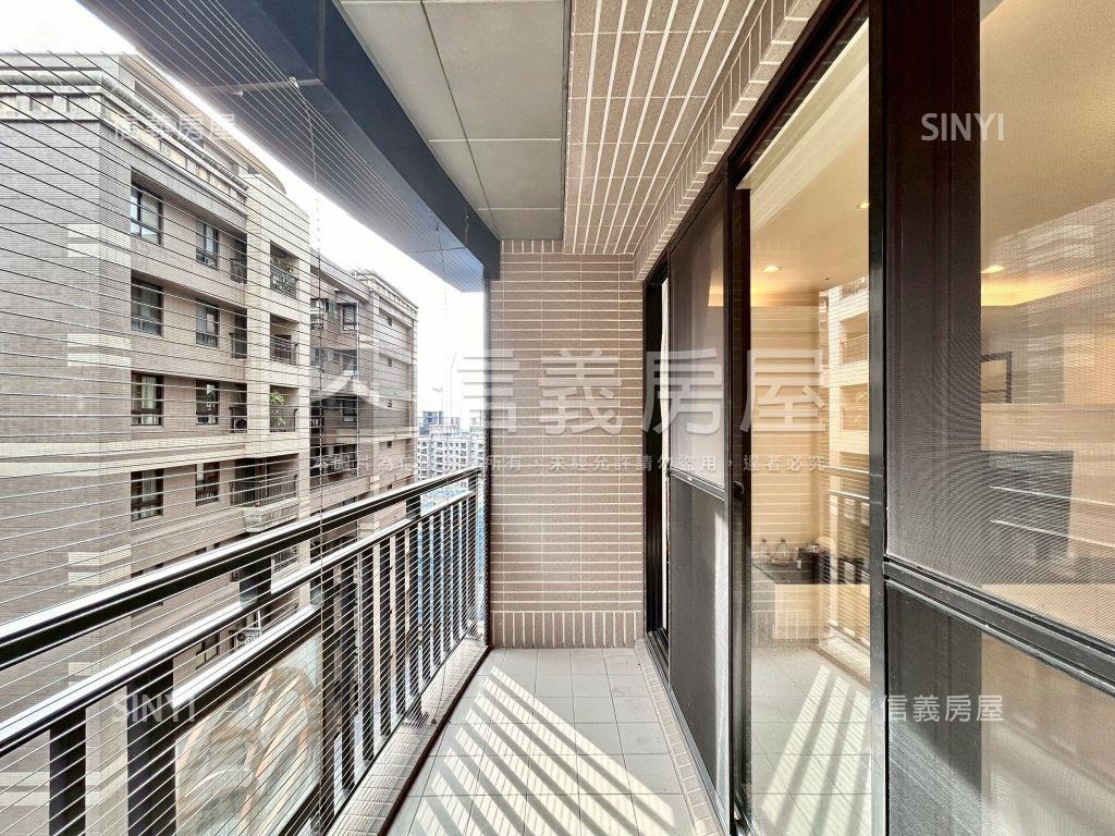 天光雲影未來之光稀有空間房屋室內格局與周邊環境