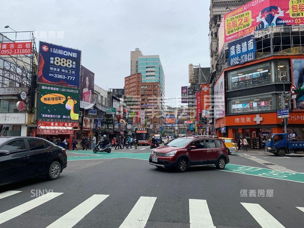 中正路傳家金透店房屋室內格局與周邊環境