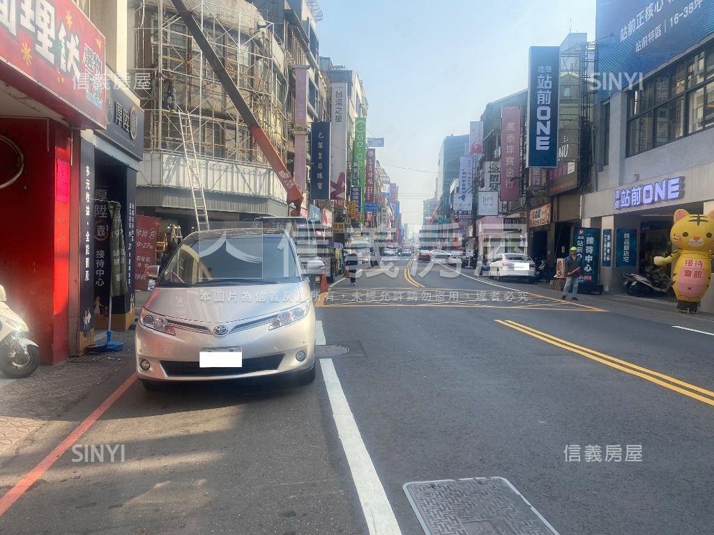 中正路傳家金透店房屋室內格局與周邊環境