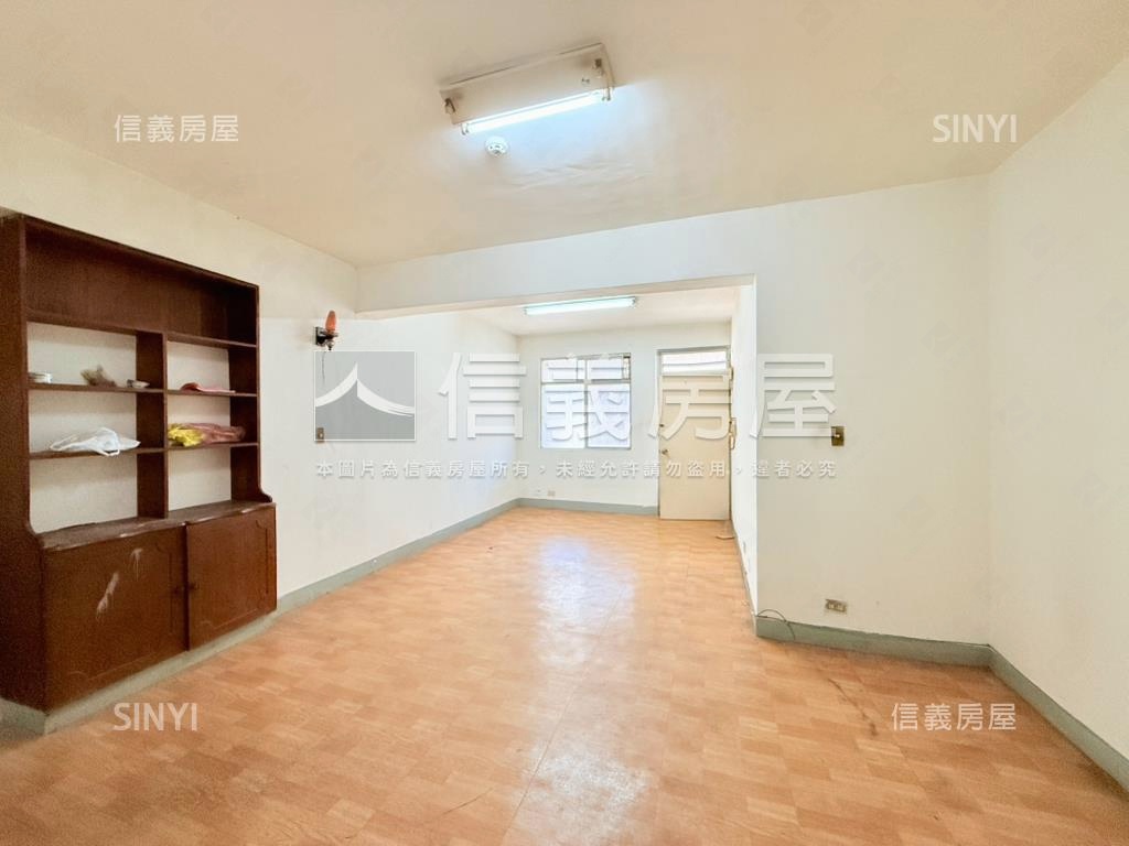 三民路黃金三樓美屋房屋室內格局與周邊環境