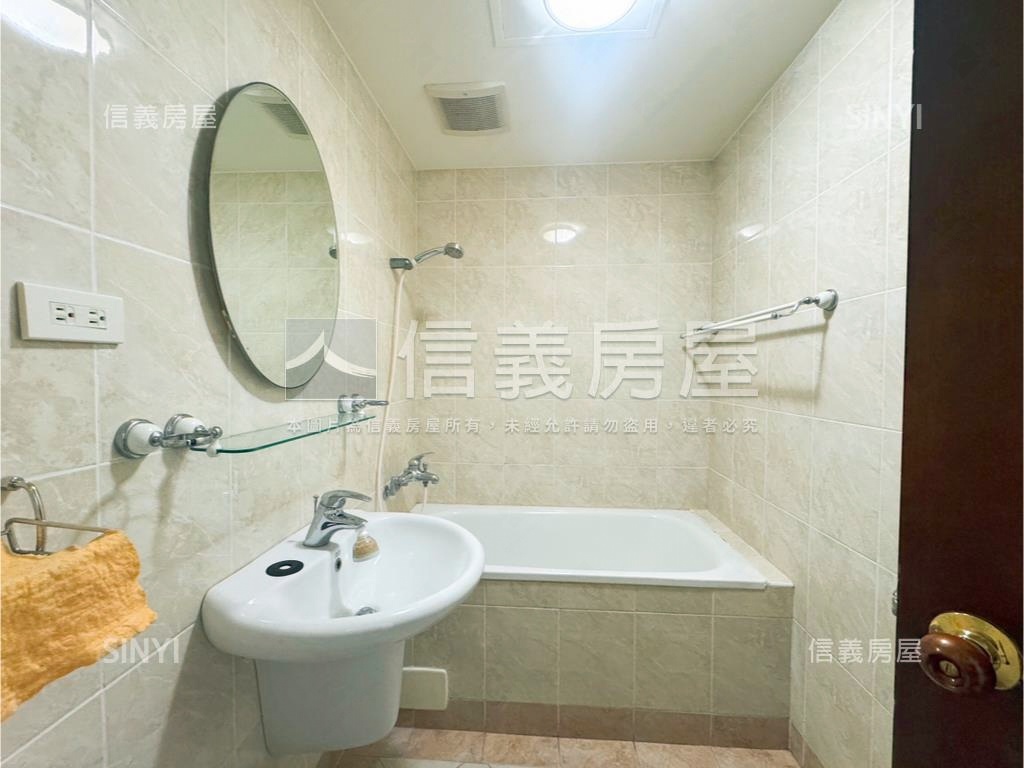 美術館畢卡索３房房屋室內格局與周邊環境