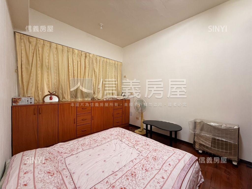 中壢千萬內三房車位Ｅ級棒房屋室內格局與周邊環境