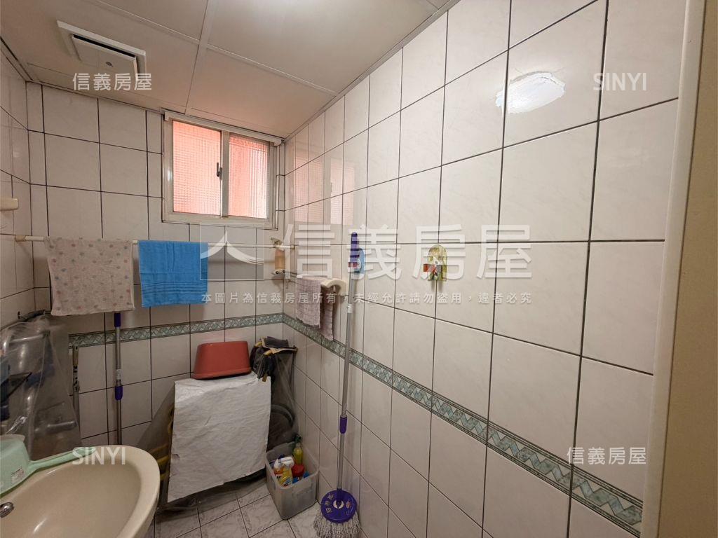 中壢千萬內三房車位Ｅ級棒房屋室內格局與周邊環境