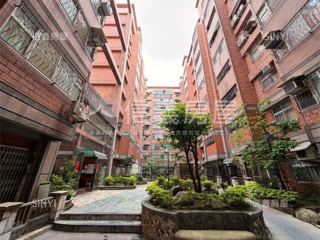 中壢千萬內三房車位Ｅ級棒房屋室內格局與周邊環境