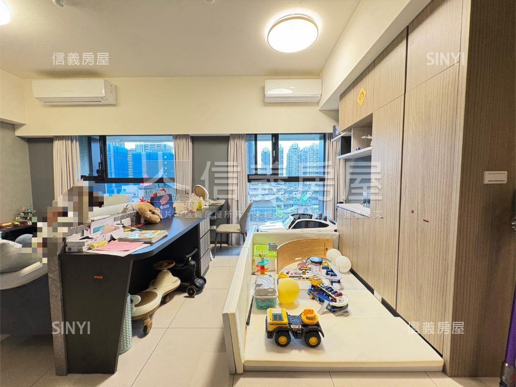 副都心純住宅學區２房車位房屋室內格局與周邊環境