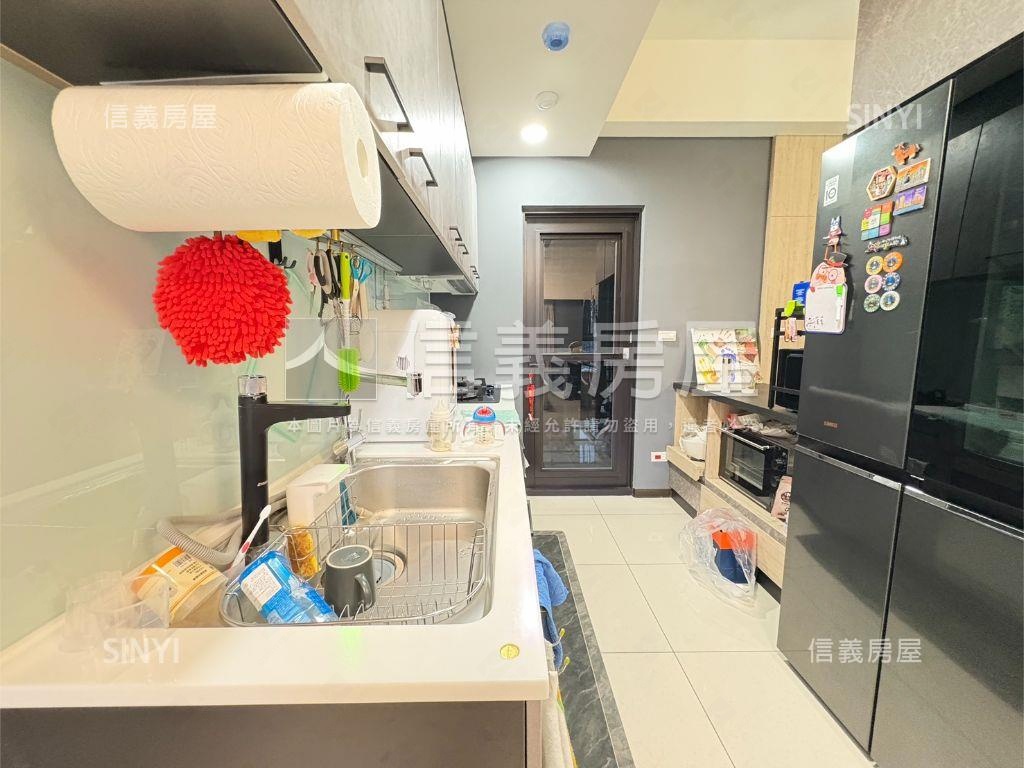 副都心純住宅學區２房車位房屋室內格局與周邊環境