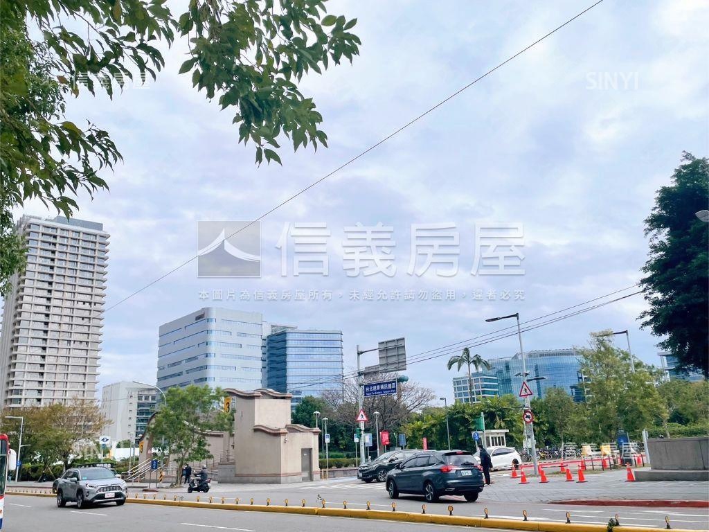 亞東捷運邊間大公寓房屋室內格局與周邊環境