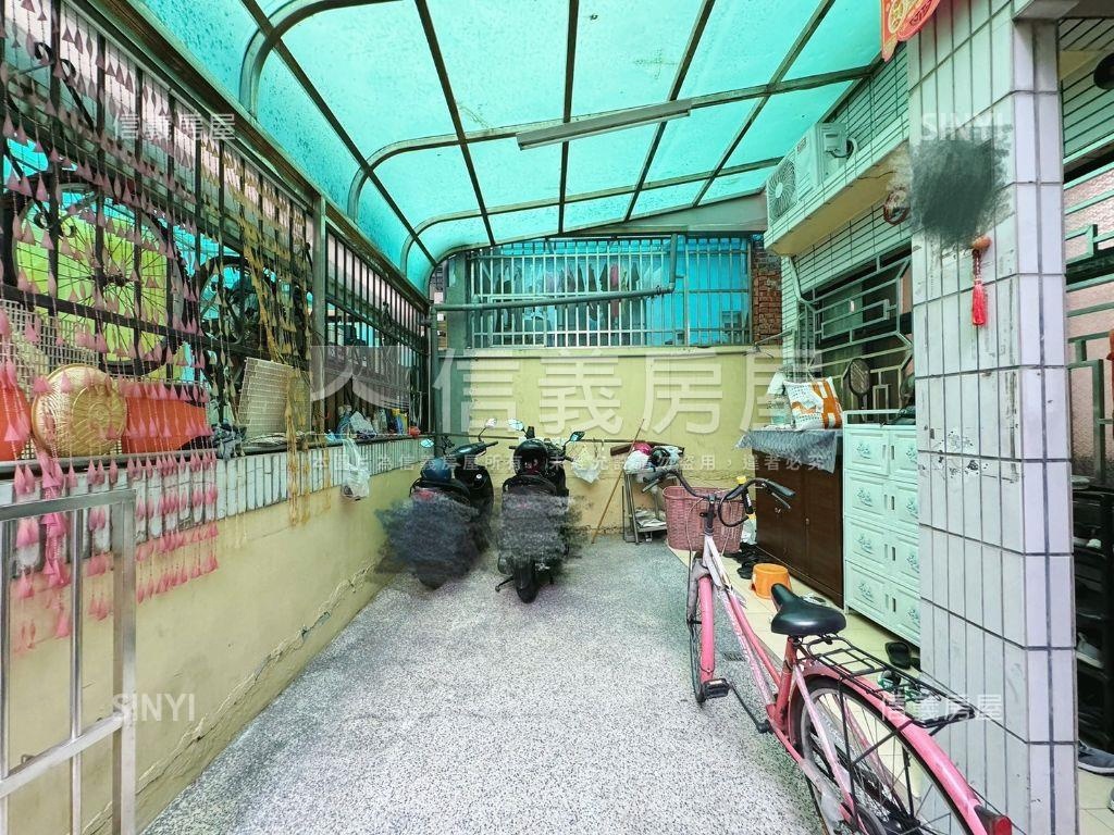 近曉明女中社區型透天房屋室內格局與周邊環境