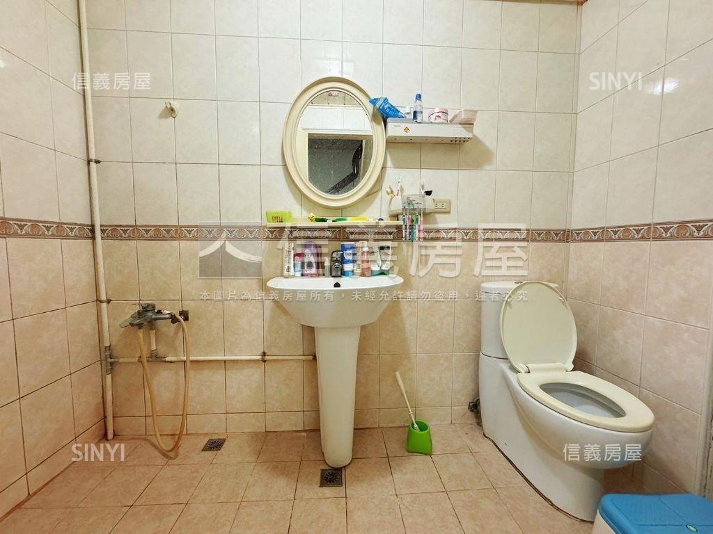 近曉明女中社區型透天房屋室內格局與周邊環境