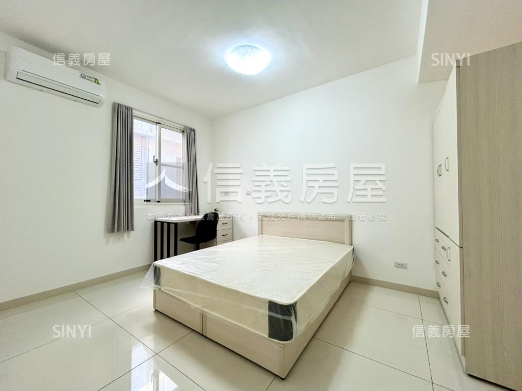 龍山邊間大面寬車庫美墅房屋室內格局與周邊環境