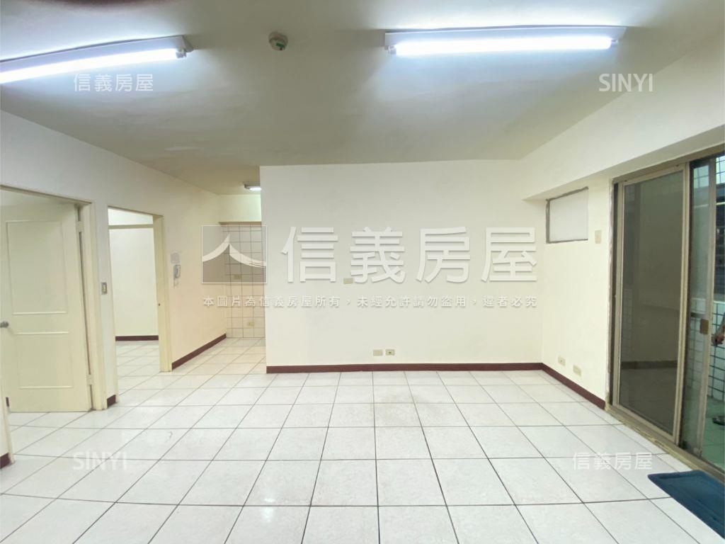 台中低總價３＋１房房屋室內格局與周邊環境