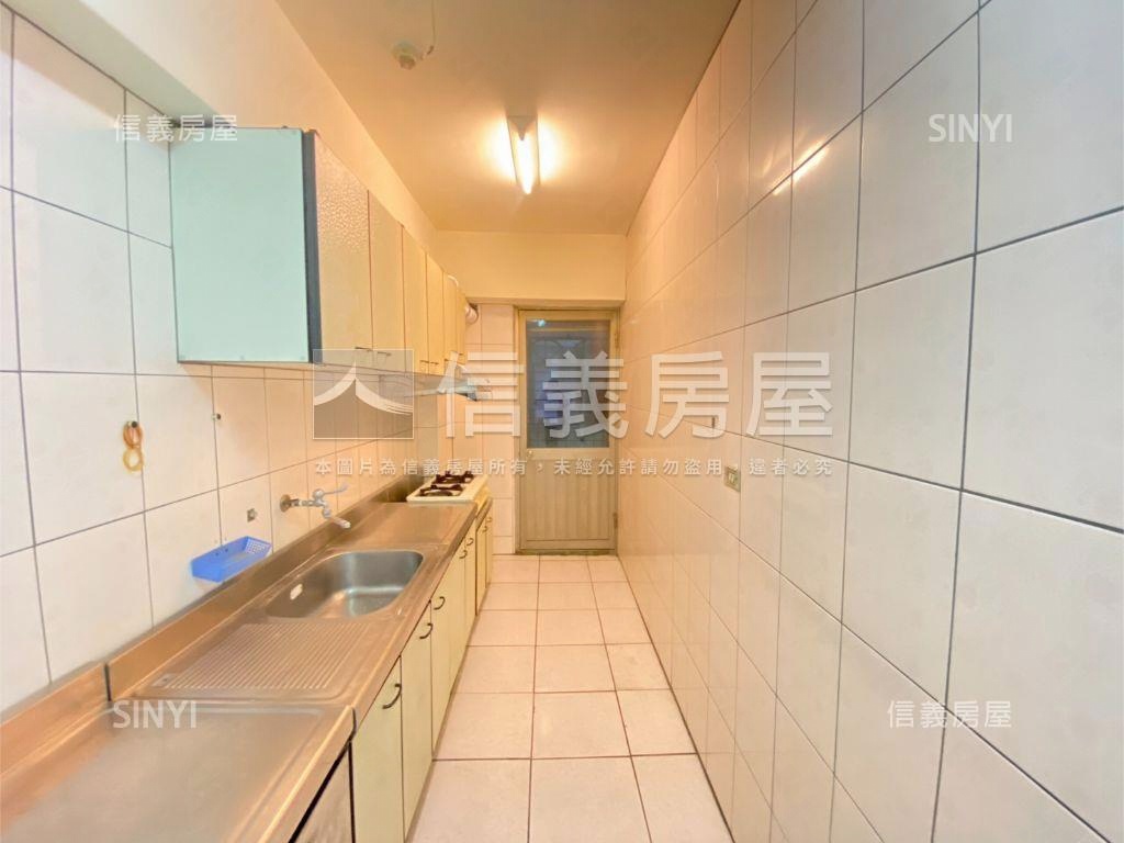 台中低總價３＋１房房屋室內格局與周邊環境