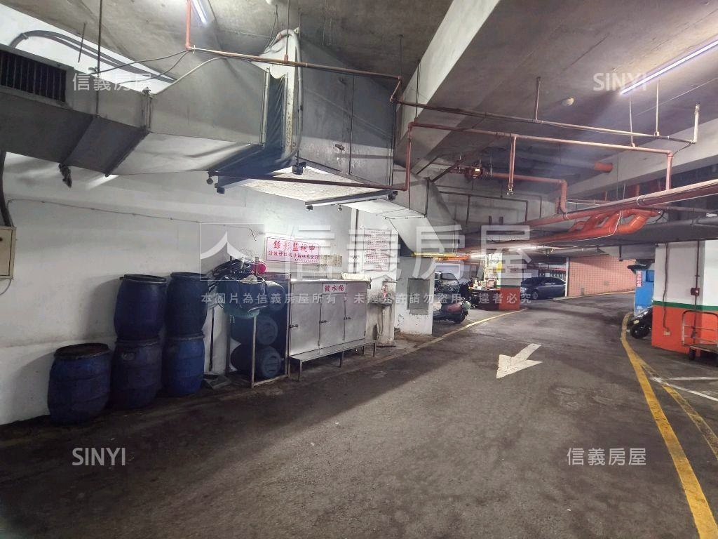 藝文˙近慈文學區三房車位房屋室內格局與周邊環境