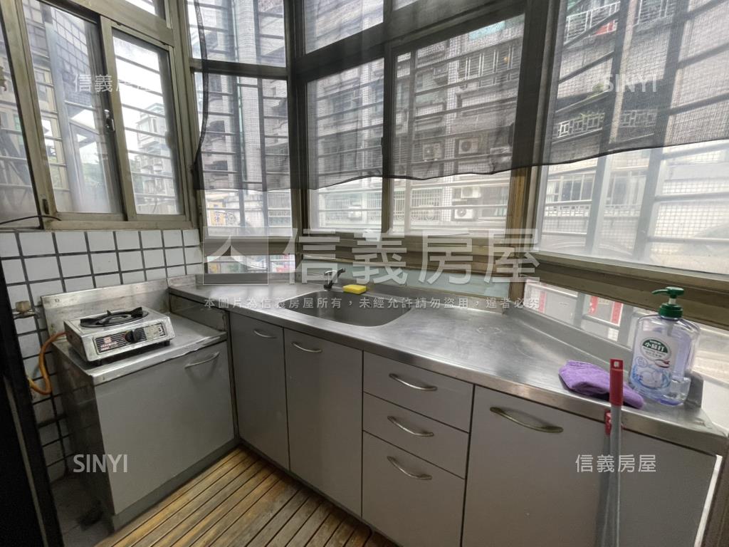 文化精選兩房房屋室內格局與周邊環境