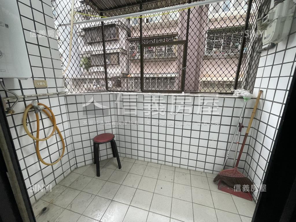 文化精選兩房房屋室內格局與周邊環境