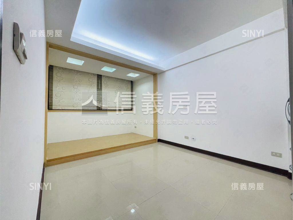 近巨城錦華街大透天房屋室內格局與周邊環境