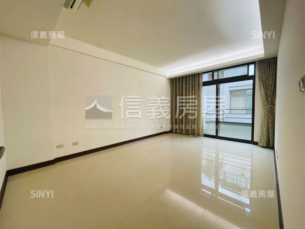 近巨城錦華街大透天房屋室內格局與周邊環境