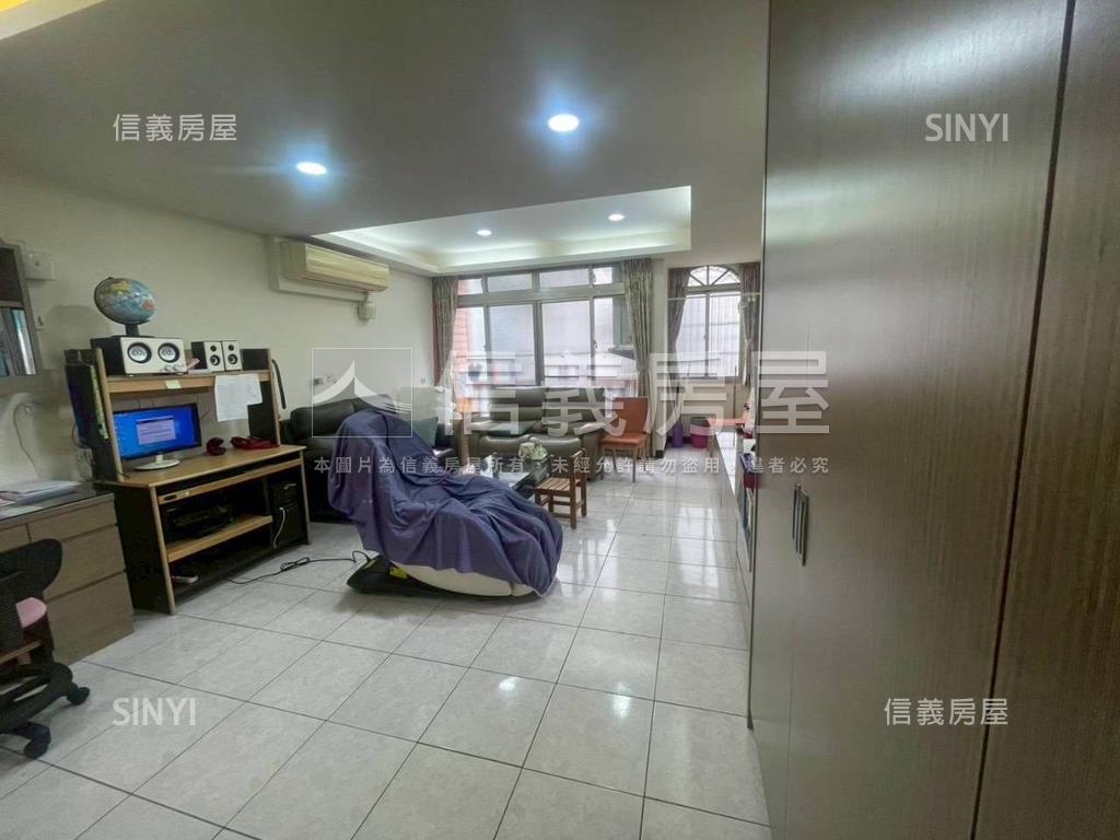 未來體育園區舒適透天房屋室內格局與周邊環境