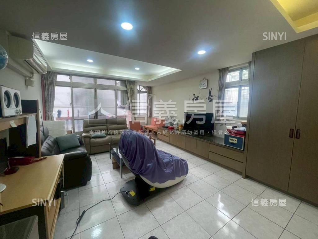 未來體育園區舒適透天房屋室內格局與周邊環境