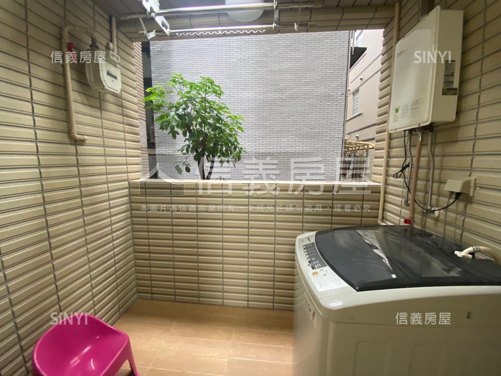 藏璽房屋室內格局與周邊環境