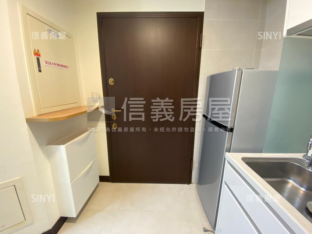 藏璽房屋室內格局與周邊環境