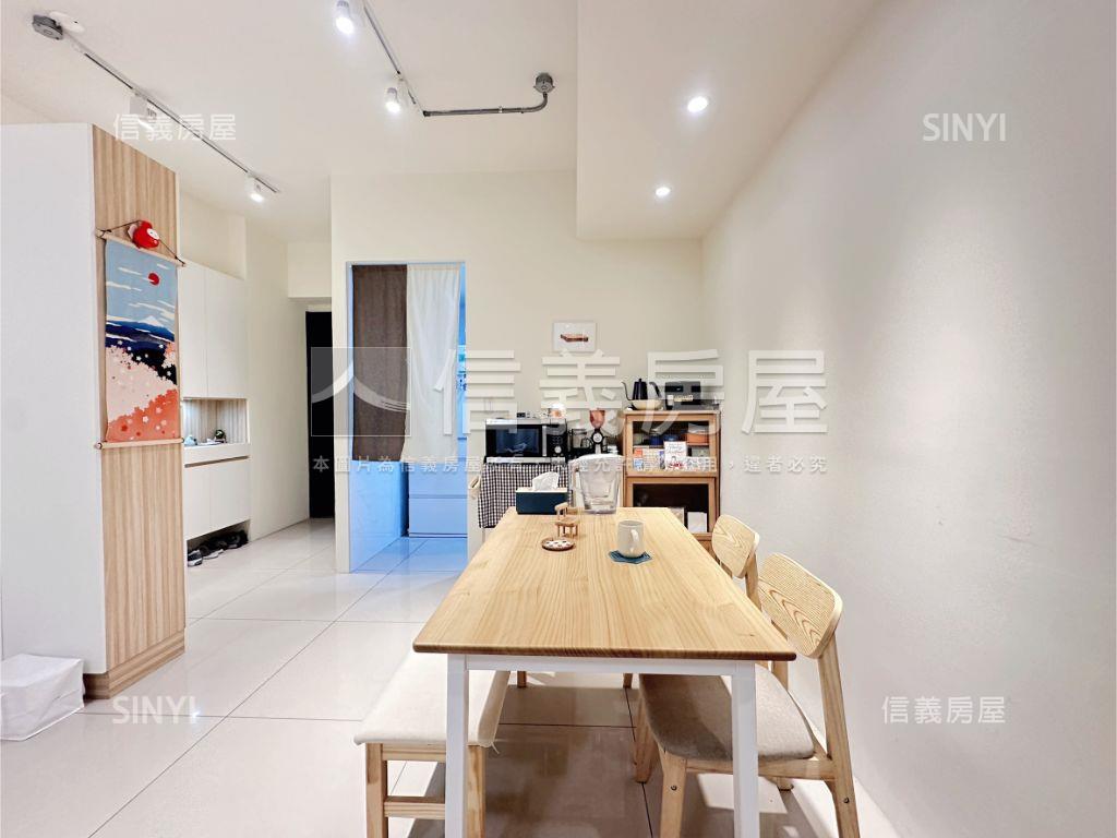 專任富宇晴川悅河採光三房房屋室內格局與周邊環境