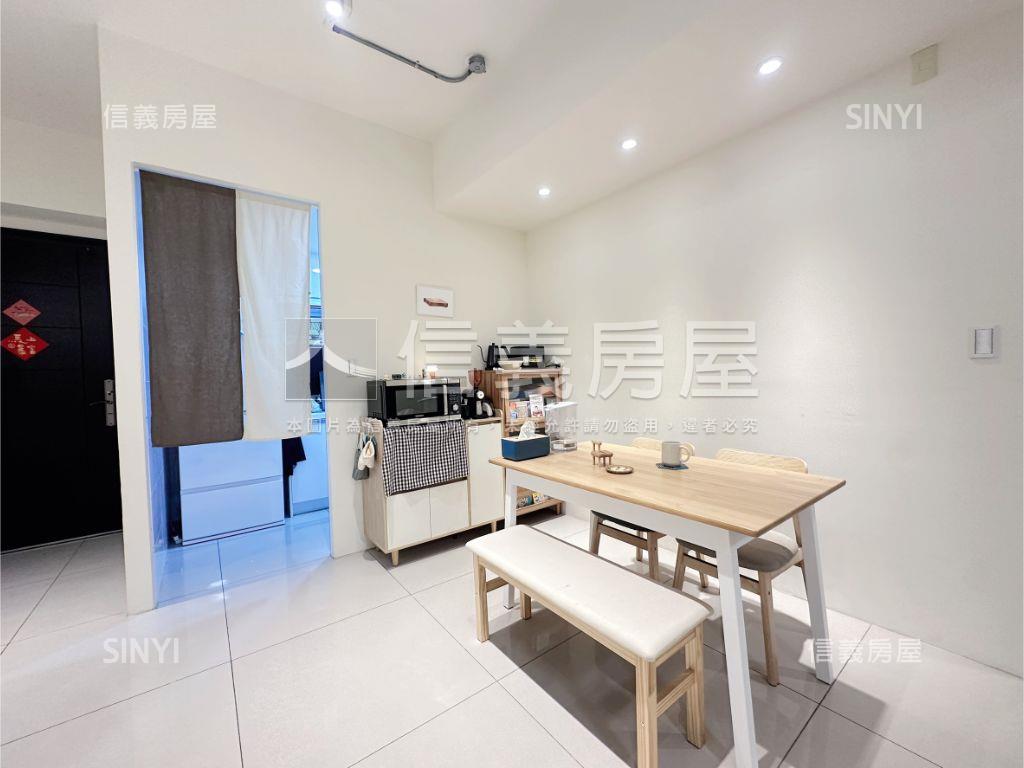 專任富宇晴川悅河採光三房房屋室內格局與周邊環境