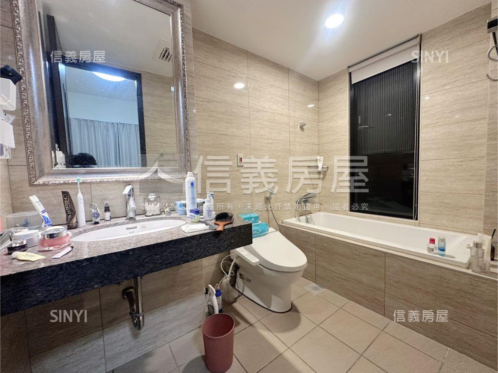 專任富宇晴川悅河採光三房房屋室內格局與周邊環境