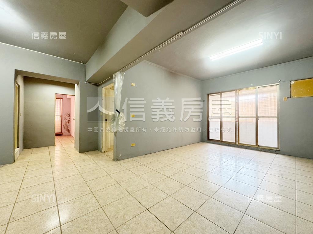 建工商圈·超值三角窗店面房屋室內格局與周邊環境
