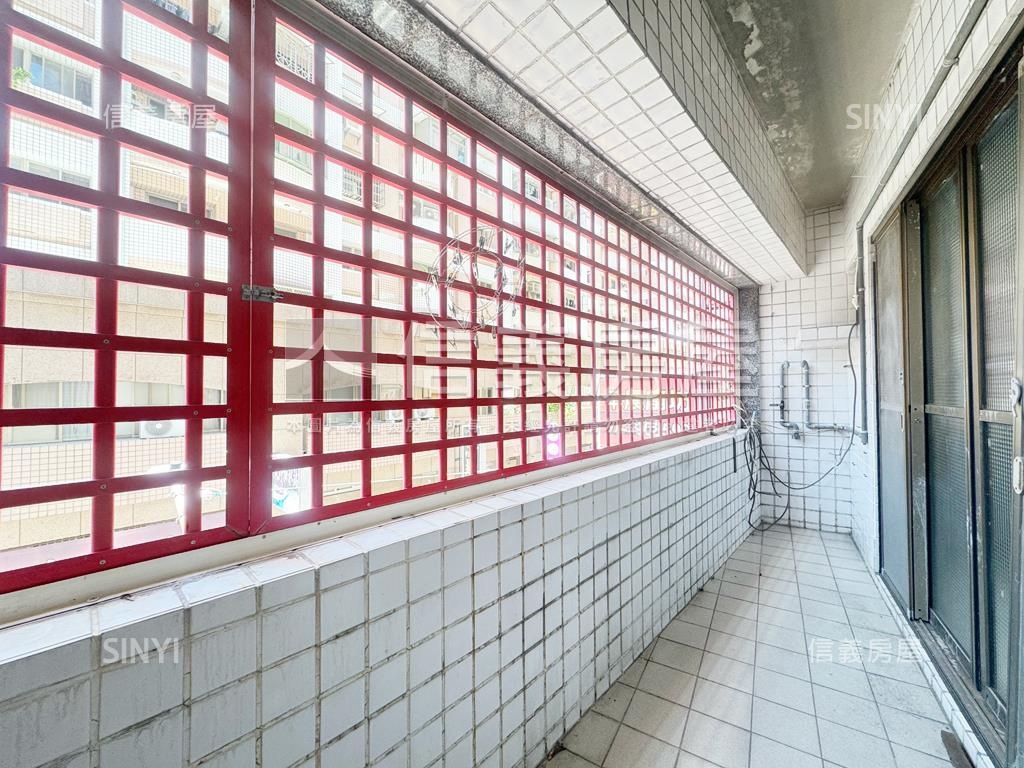建工商圈·超值三角窗店面房屋室內格局與周邊環境