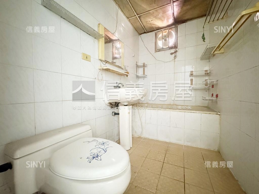 建工商圈·超值三角窗店面房屋室內格局與周邊環境