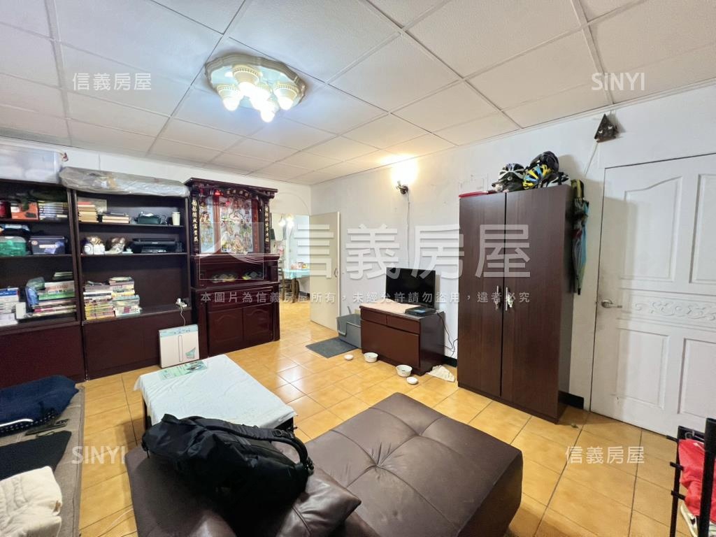 和平路邊間衛浴開窗美寓房屋室內格局與周邊環境