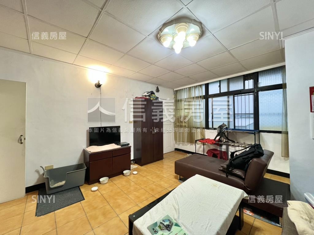 和平路邊間衛浴開窗美寓房屋室內格局與周邊環境
