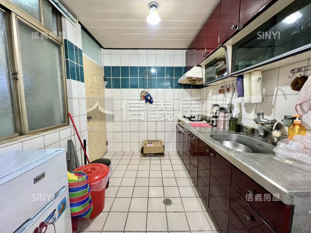和平路邊間衛浴開窗美寓房屋室內格局與周邊環境