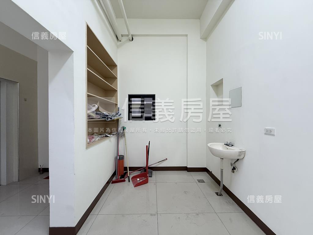 道明中學正路面寬電梯店霸房屋室內格局與周邊環境