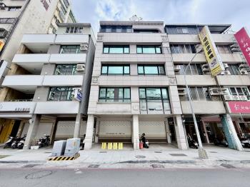 道明中學正路面寬電梯店霸