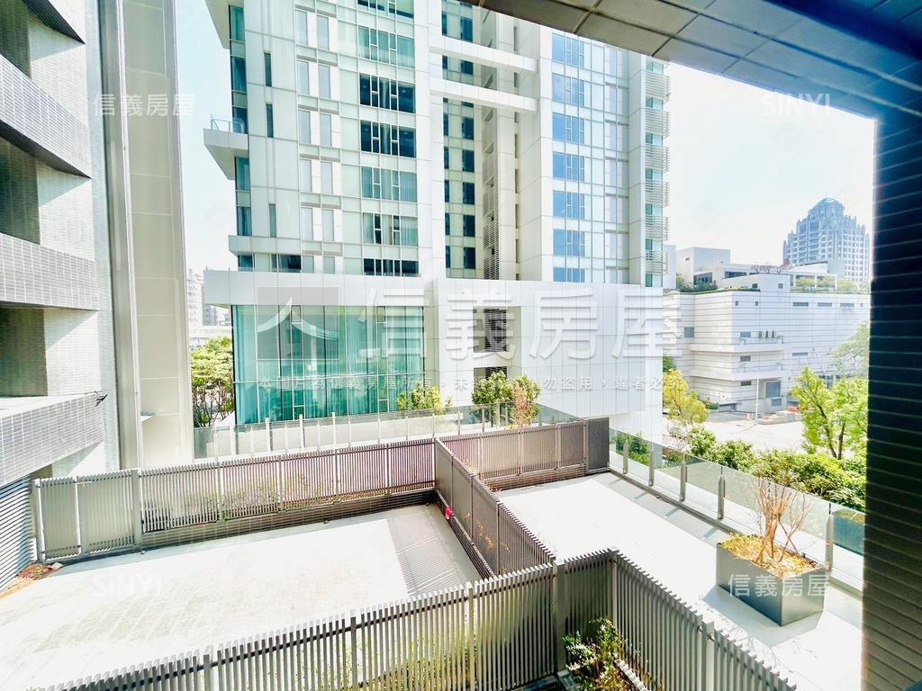 七期★市政１號院先看這間房屋室內格局與周邊環境