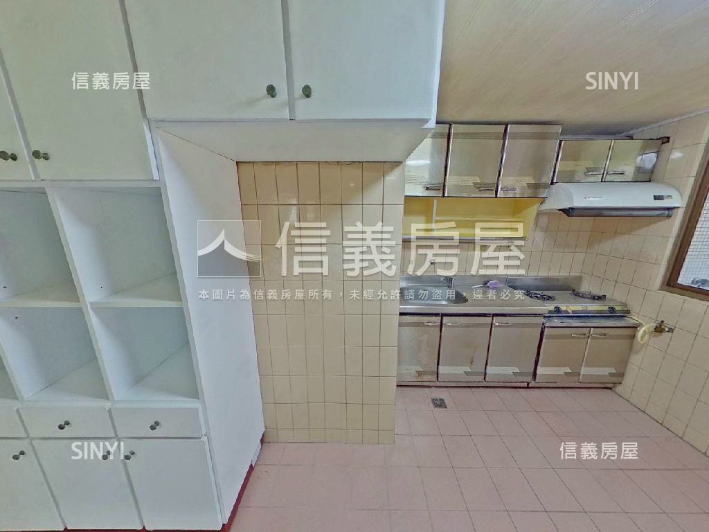 新接稀有邊間海華２房房屋室內格局與周邊環境