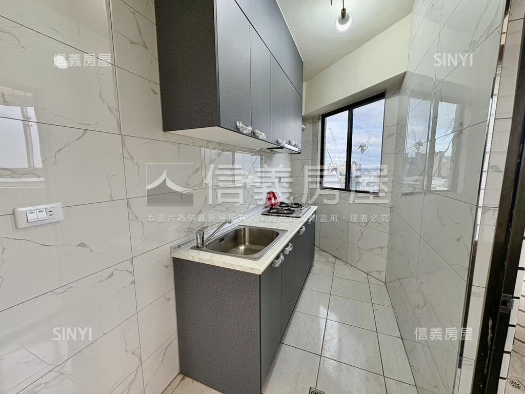 龍岡。華勛。採光好棒三房房屋室內格局與周邊環境