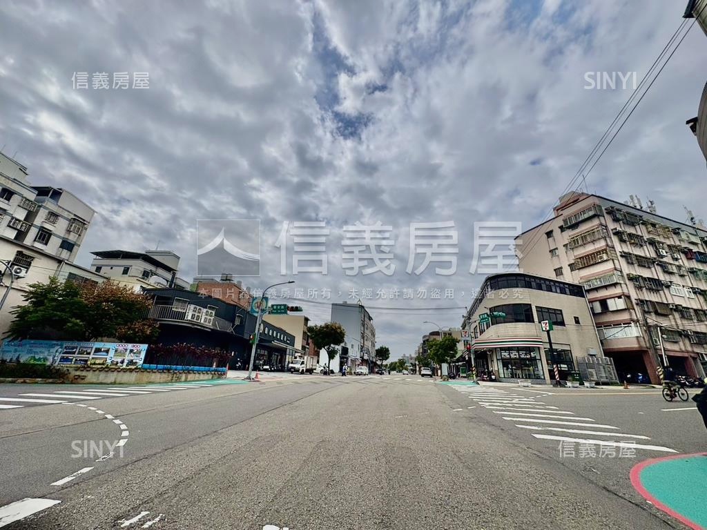 龍岡。華勛。採光好棒三房房屋室內格局與周邊環境