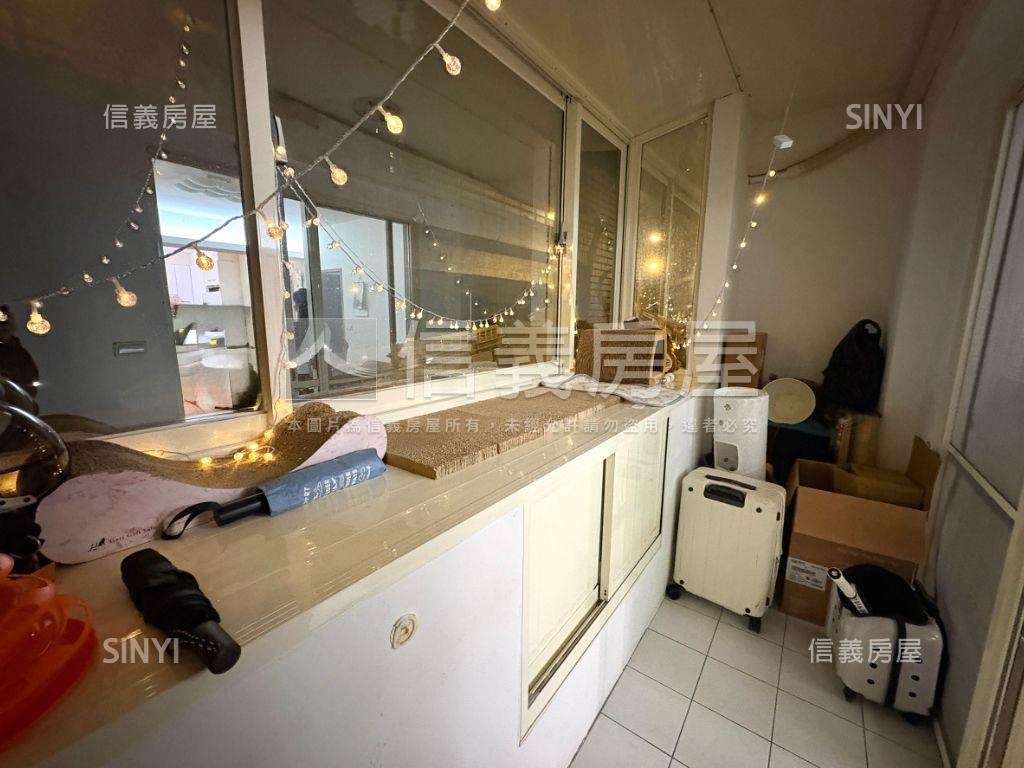 萬板路漂亮３樓房屋室內格局與周邊環境