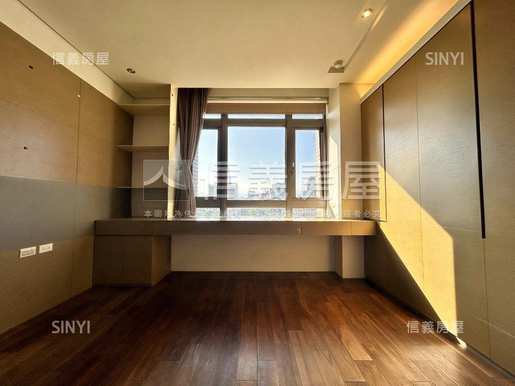 金華龍門師大林園另買車位房屋室內格局與周邊環境