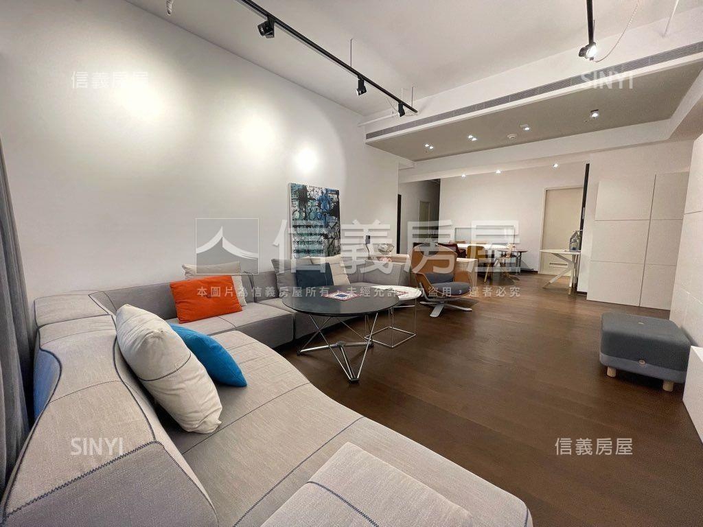 水沐青華綠景雙車位大戶房屋室內格局與周邊環境