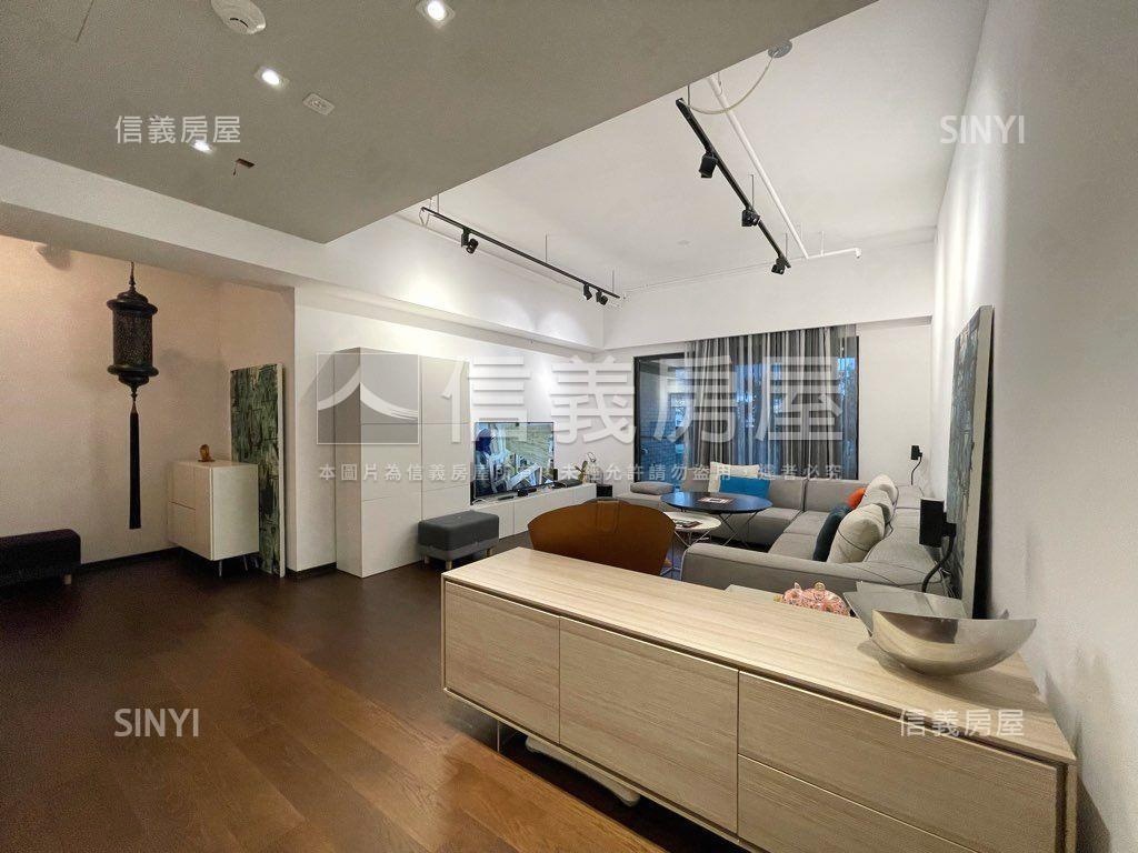 水沐青華綠景雙車位大戶房屋室內格局與周邊環境