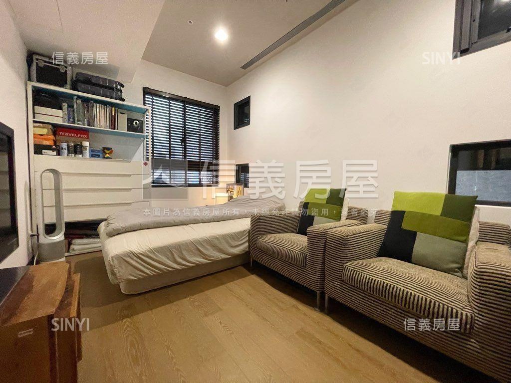 水沐青華綠景雙車位大戶房屋室內格局與周邊環境