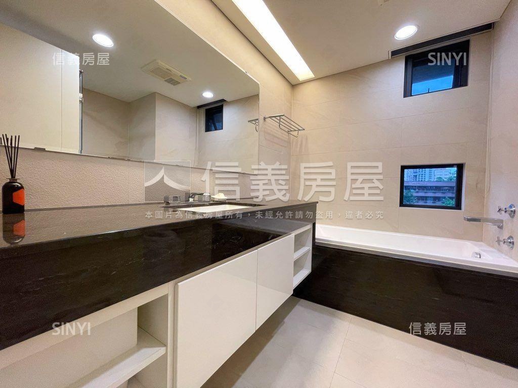 水沐青華綠景雙車位大戶房屋室內格局與周邊環境