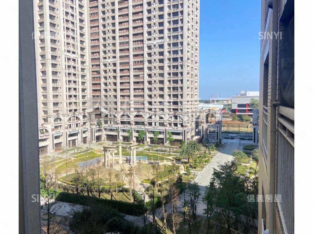 專任童話世紀三房直接入住房屋室內格局與周邊環境