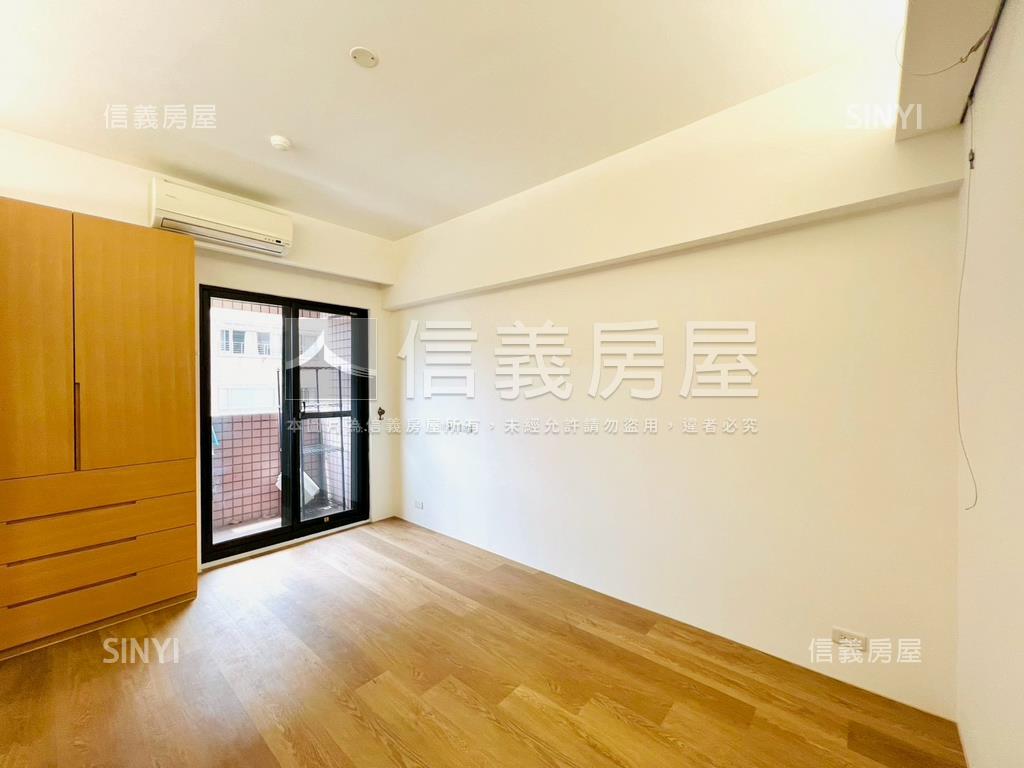 國泰書香大第美三房房屋室內格局與周邊環境